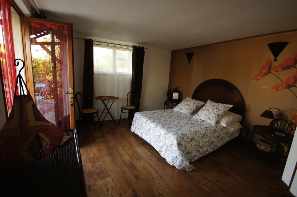 Castelnau-sur-lʼAuvignon Chambres D'Hotes Domaine De La Rose Des Vents מראה חיצוני תמונה
